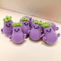 Eggplant crochet keychain/crochet keychain/vegetable accessories/vegetarian lovers/vegetable lovers/handmade